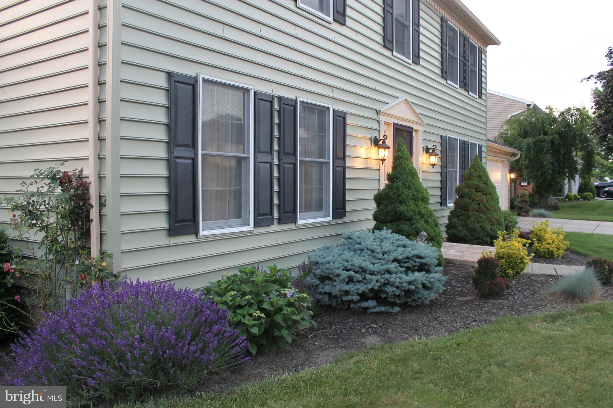 1554 Singer Road Wyomissing, PA 19610 - Photo 2 of 21