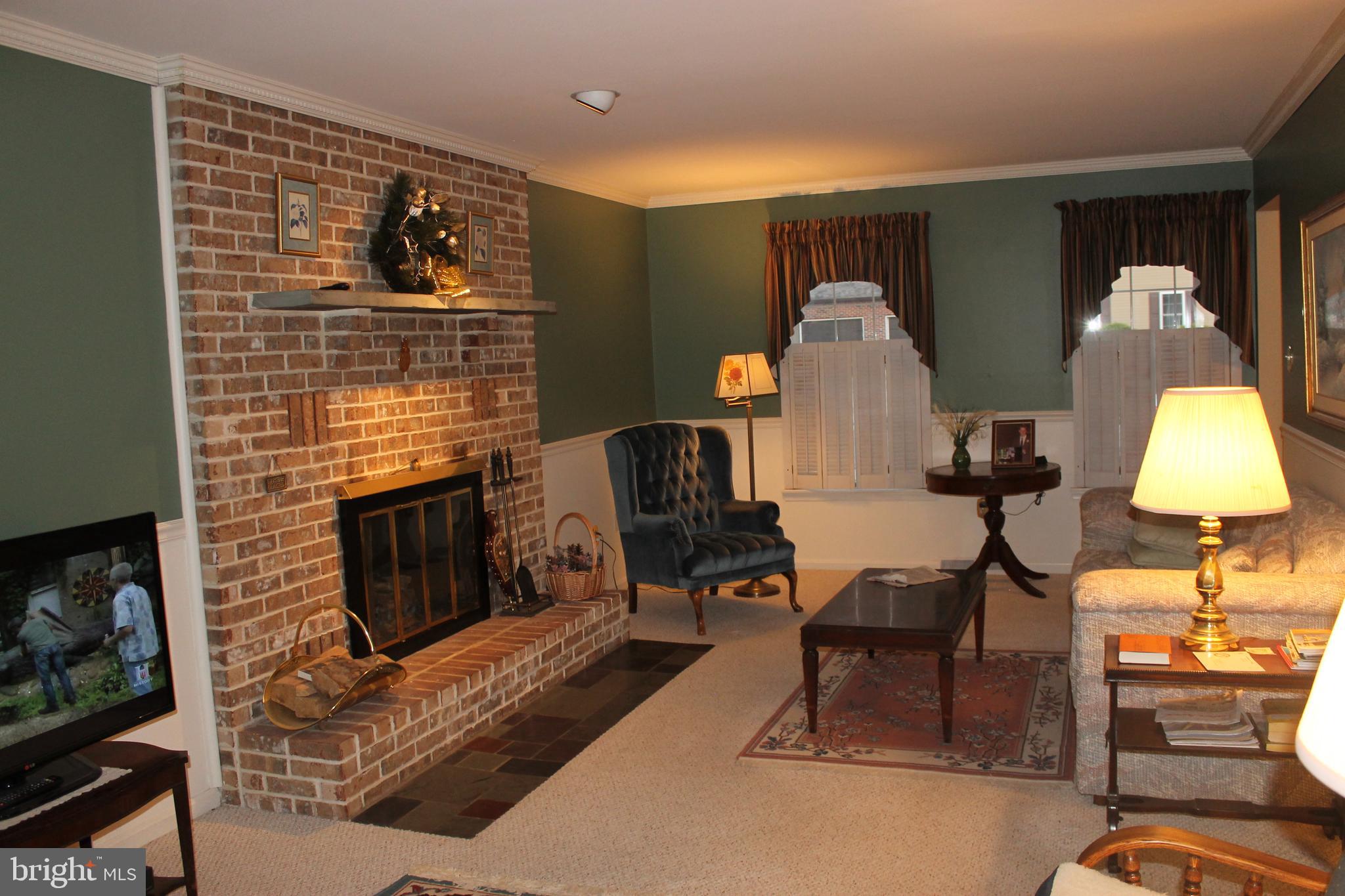 1554 Singer Road Wyomissing, PA 19610 - Photo 6 of 21 Family Room