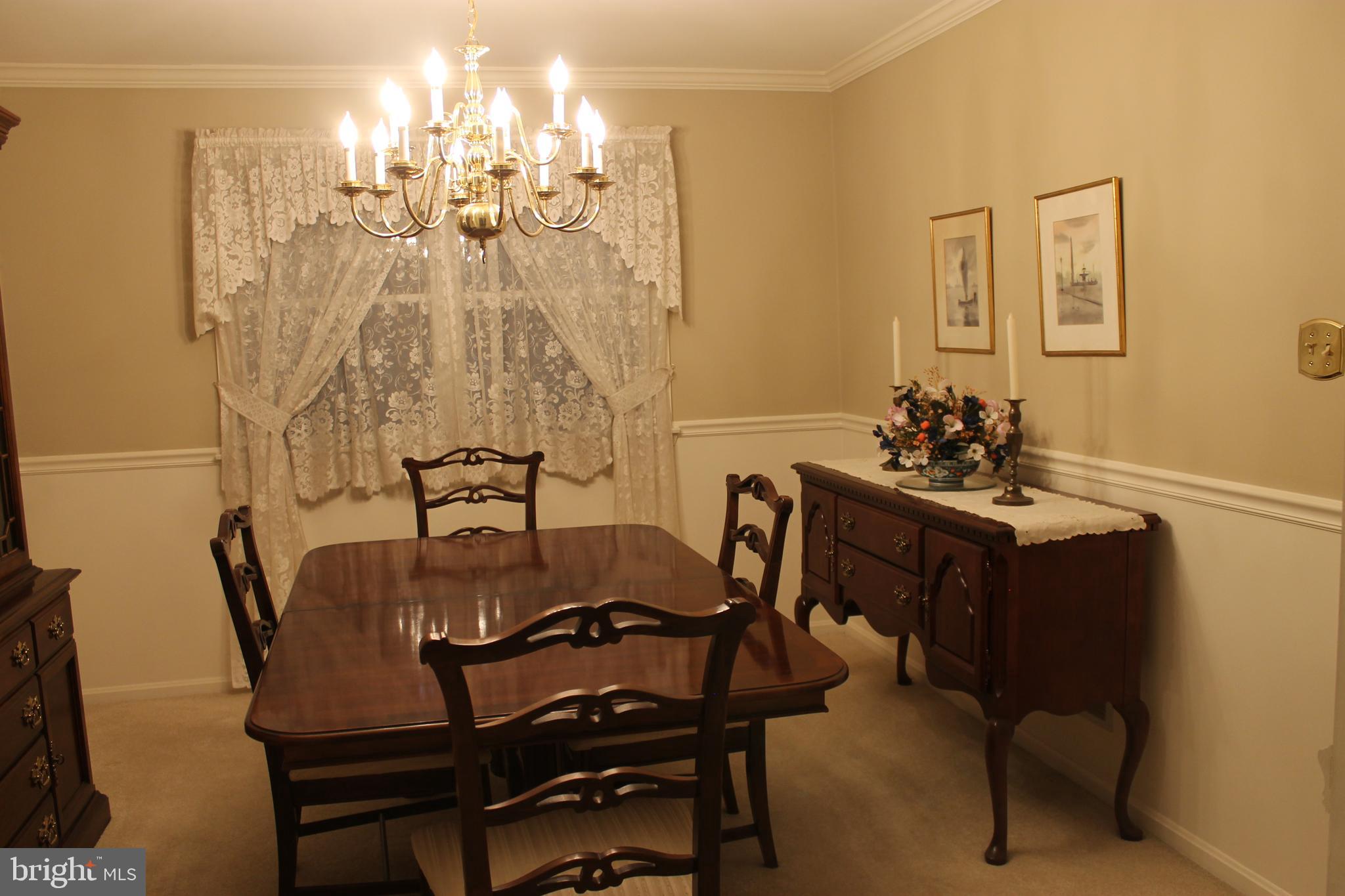 1554 Singer Road Wyomissing, PA 19610 - Photo 8 of 21 Dining Room