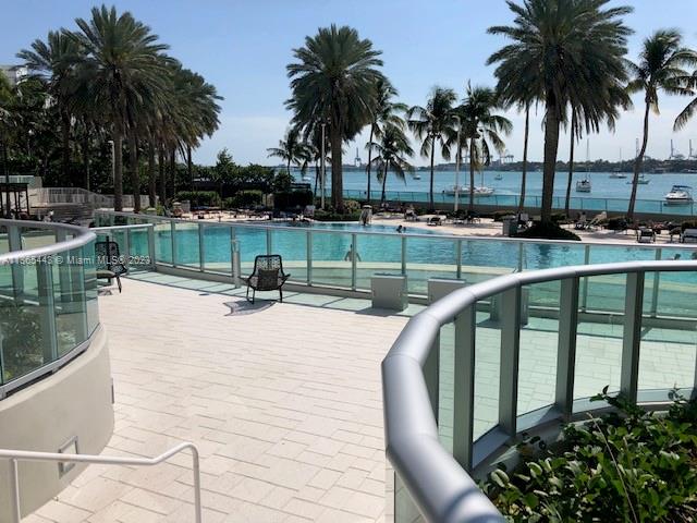 1500 Bay Road, Unit 958S Miami Beach, FL 33139 - Photo 17 of 20 a park view with a garden