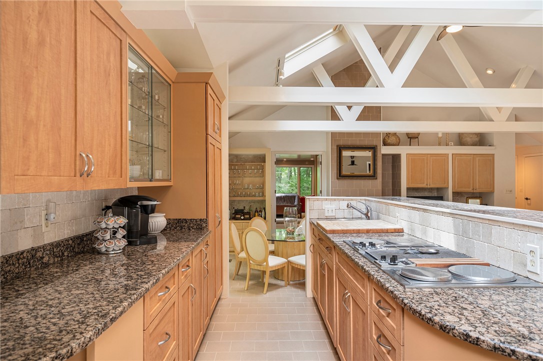 116 Jenckes Hill Road Lincoln, RI 02865 - Photo 17 of 48 Kitchen