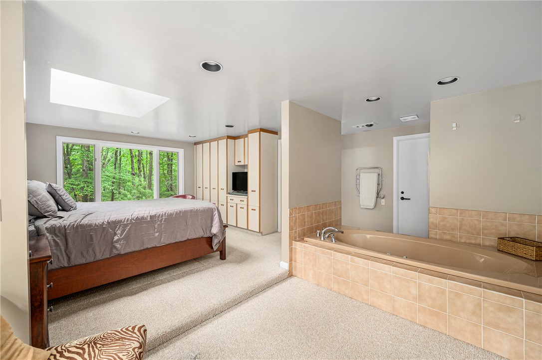 116 Jenckes Hill Road Lincoln, RI 02865 - Photo 29 of 48 Gallery Image 29
