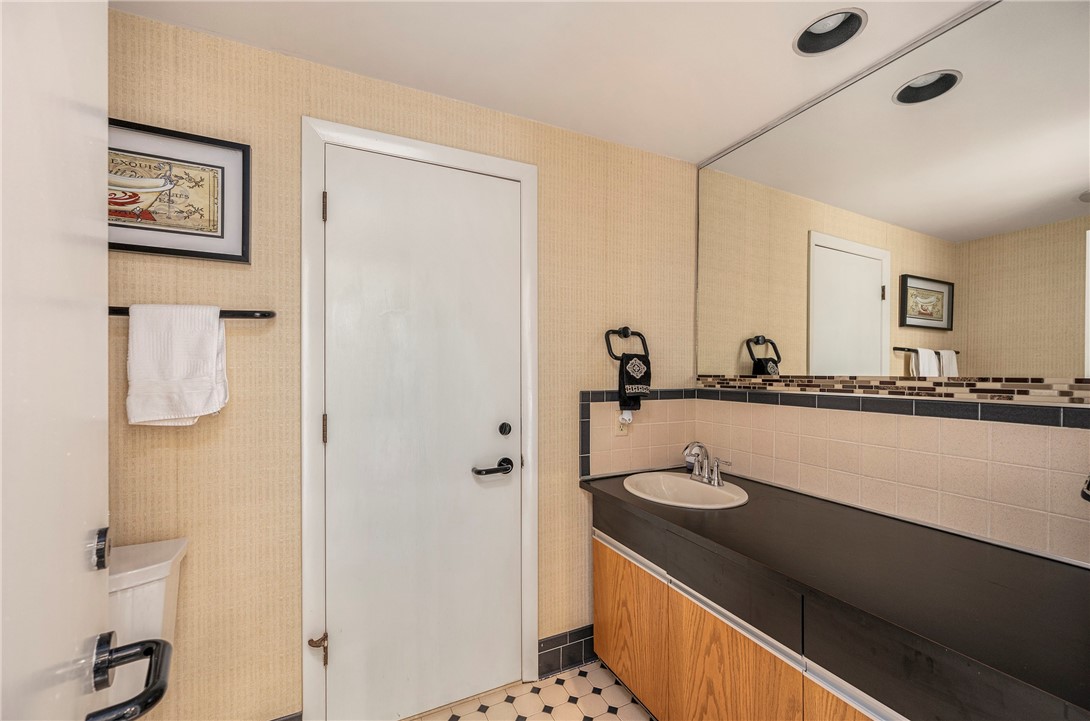 116 Jenckes Hill Road Lincoln, RI 02865 - Photo 31 of 48 Gallery Image 31