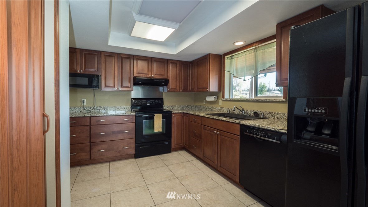 440 East Smith Road Bellingham, WA 98226 - Photo 3 of 25