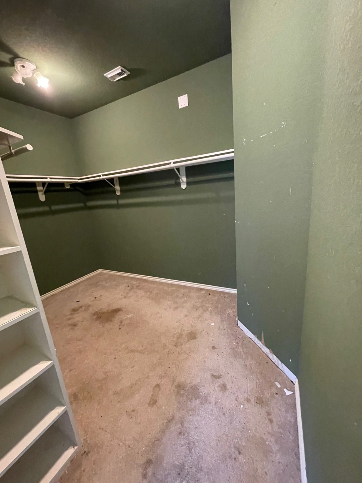 7599 County Road 3 Sweeny, TX 77480 - Photo 6 of 9 a close view of sink