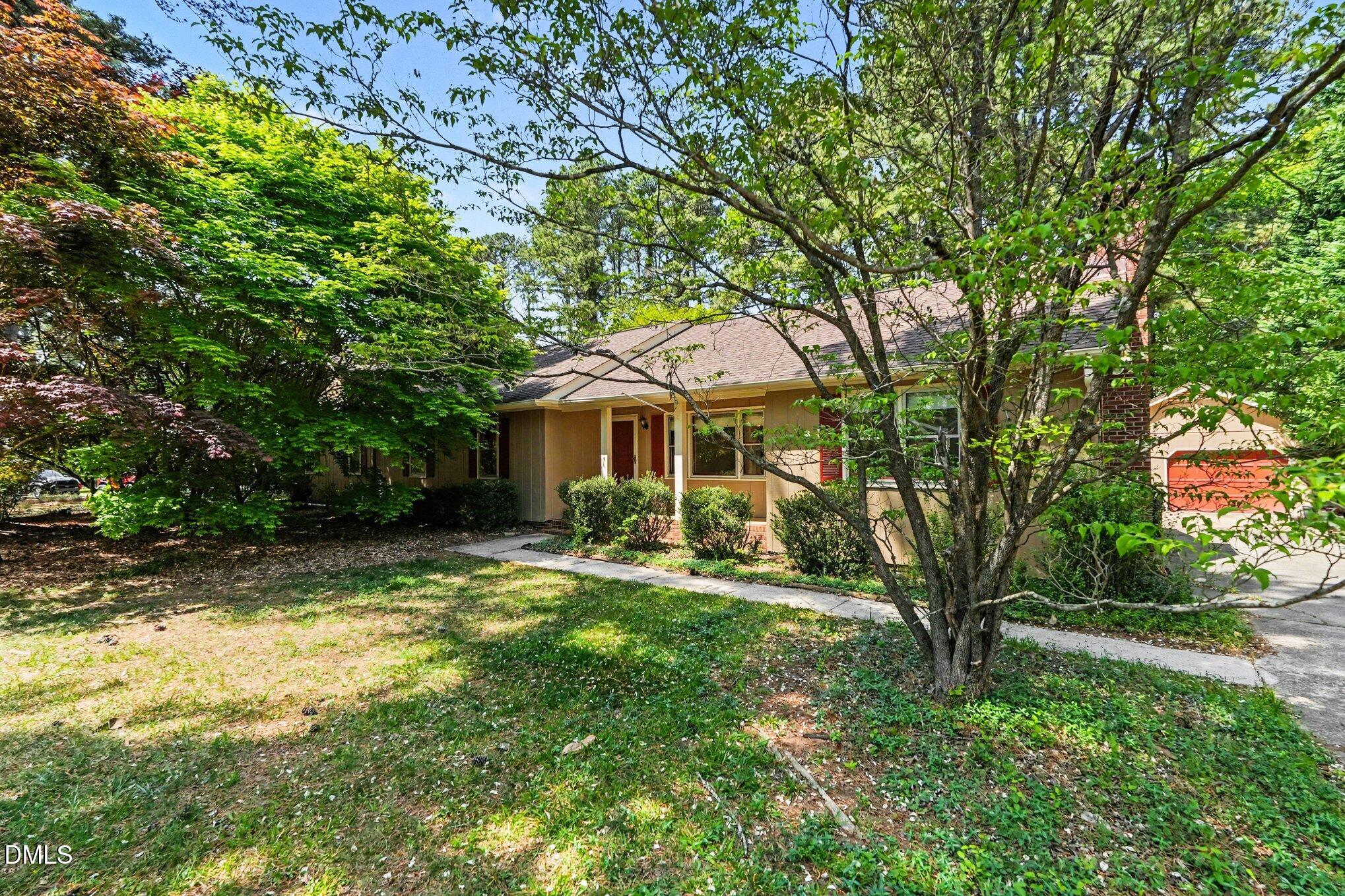 8612 Maidstone Court Raleigh, NC 27613 - Photo 2 of 29 Gallery Image 2