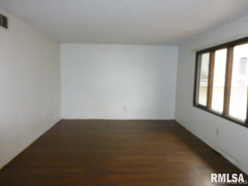 1 Longview Drive Springfield, IL 62712 - Photo 2 of 13