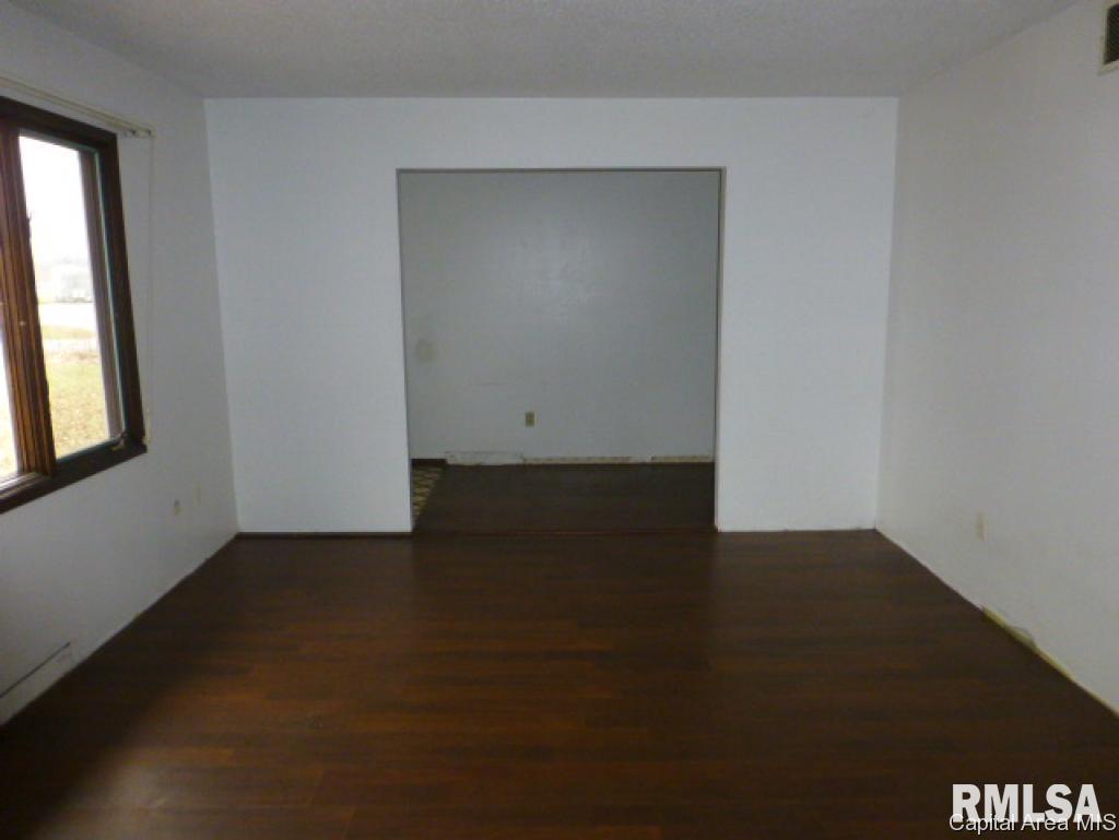 1 Longview Drive Springfield, IL 62712 - Photo 3 of 13