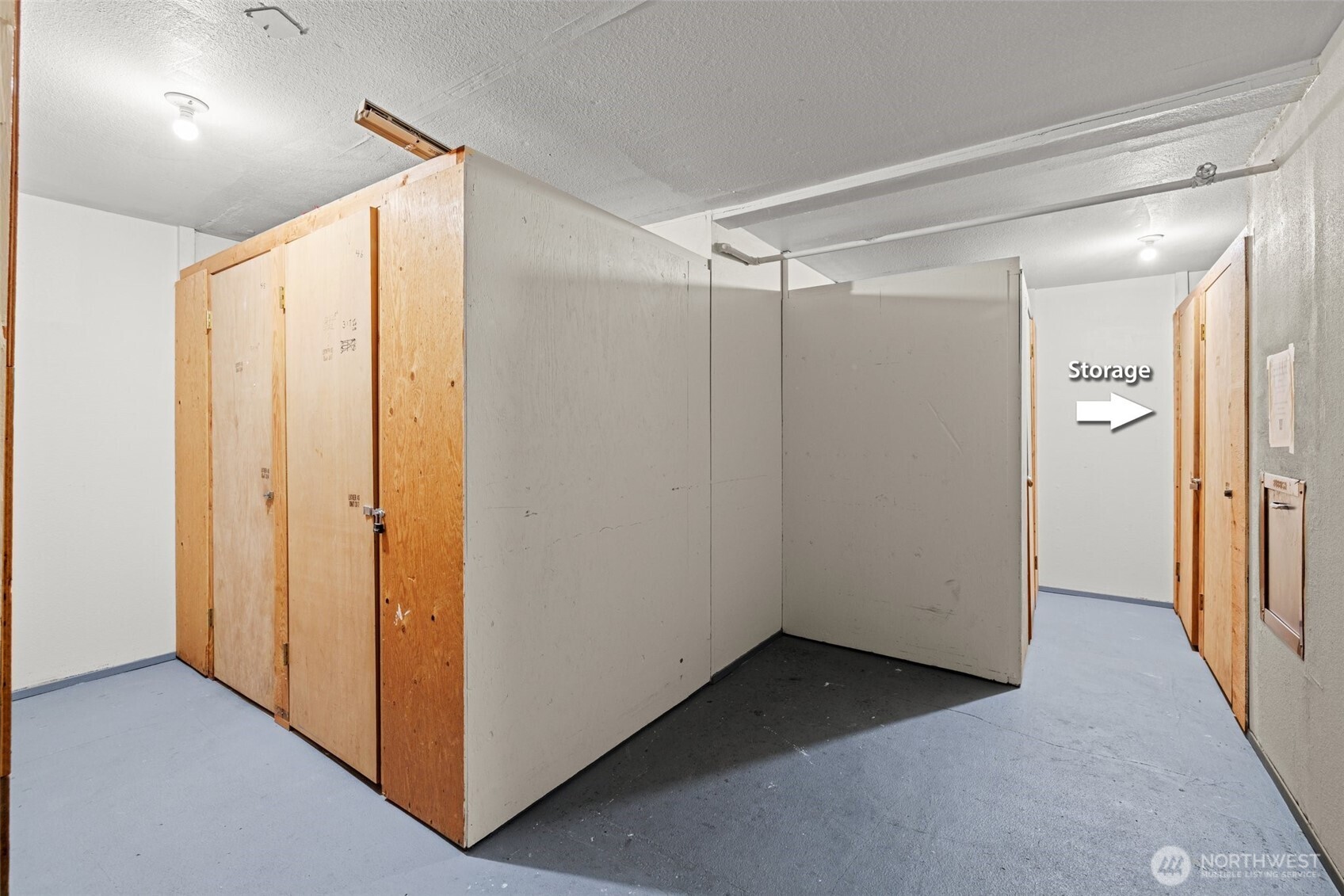 8516 196th Street Southwest, Unit 311 Edmonds, WA 98026 - Photo 28 of 28 a view of closet area