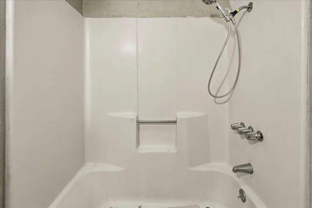 $319,000 | 185 East Fantz Avenue, Fresno, CA 93706