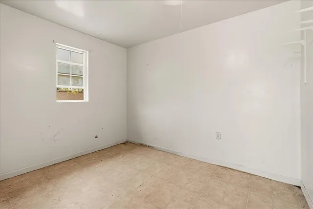 $319,000 | 185 East Fantz Avenue, Fresno, CA 93706