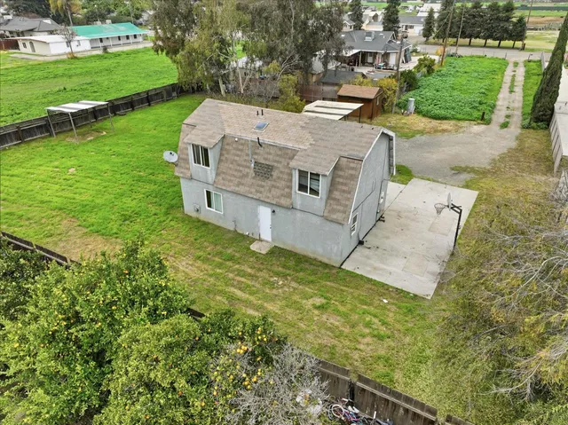 $319,000 | 185 East Fantz Avenue, Fresno, CA 93706