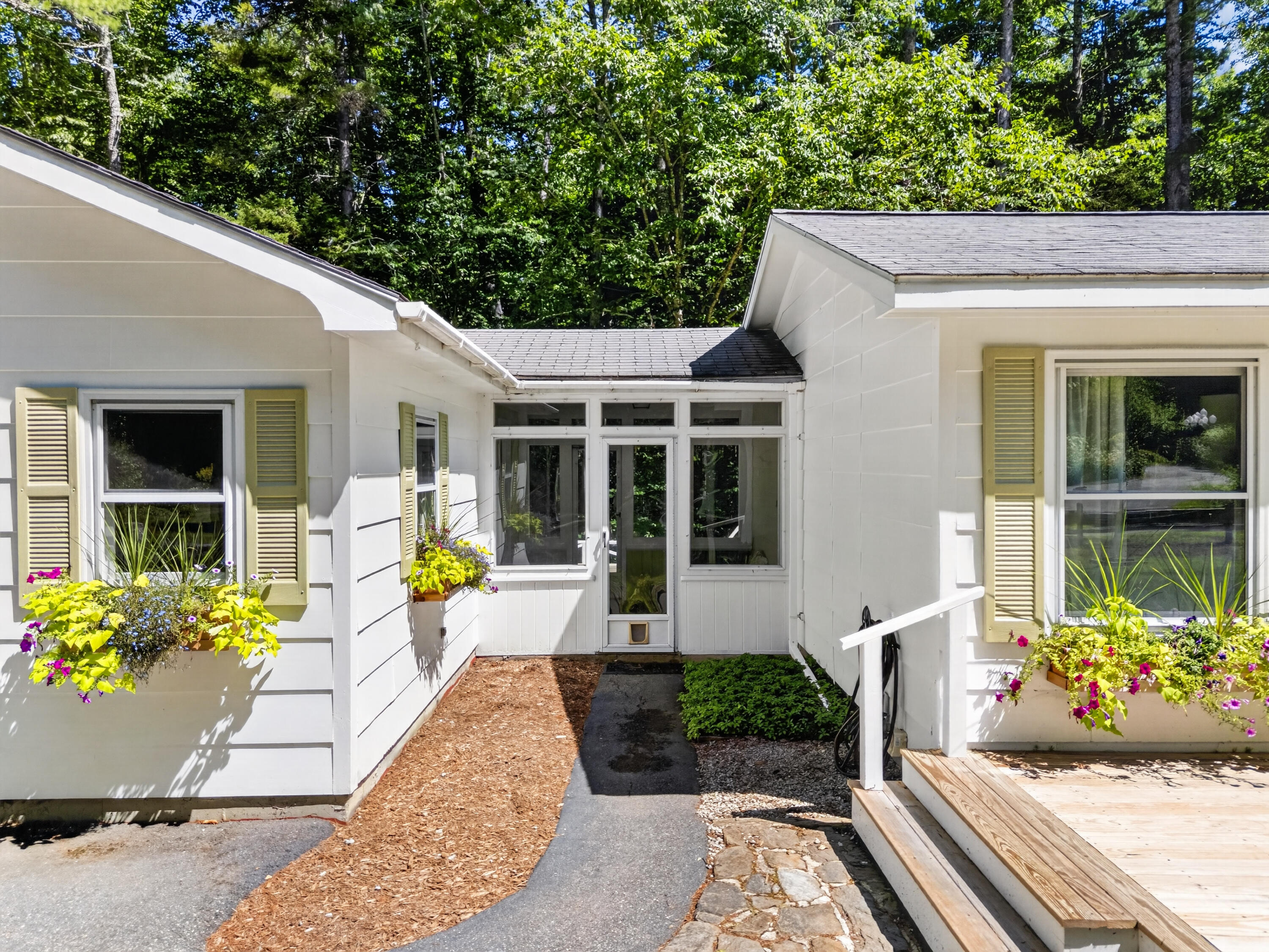 23 Nichols Road Boothbay, ME 04544 - Photo 11 of 63 23 Nichols Rd_0108