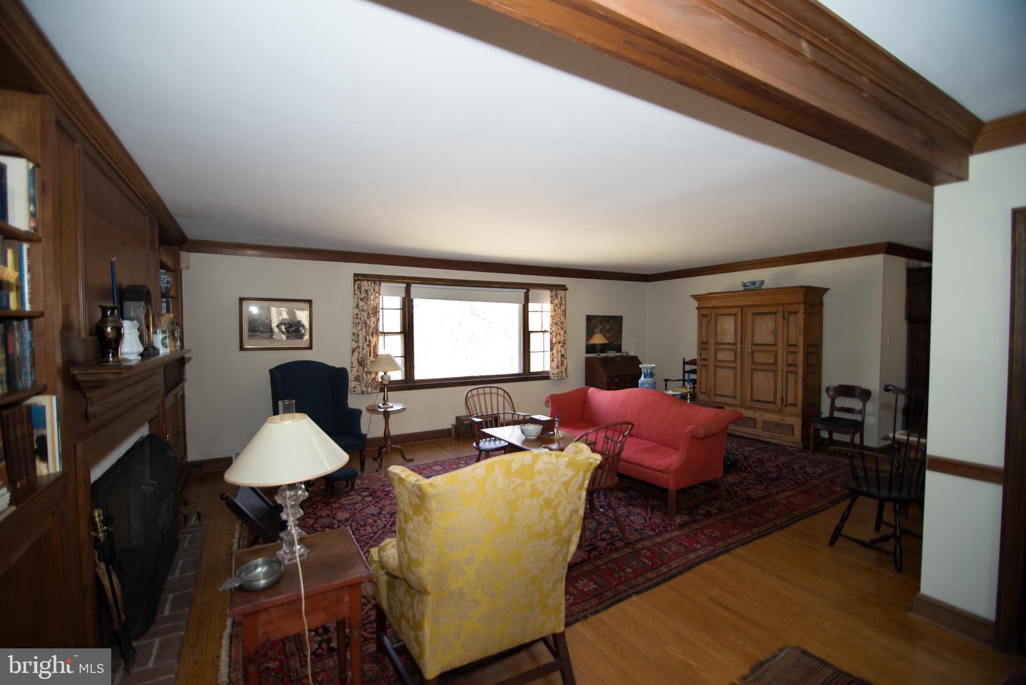 833 Crestview Drive Springfield, PA 19064 - Photo 6 of 26 Gallery Image 6