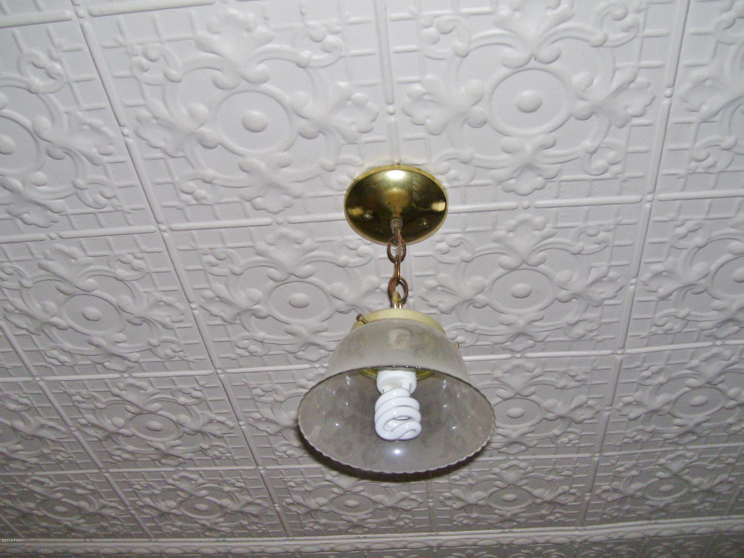 11 Old State Road Hawley, PA 18428 - Photo 13 of 34 Dining Room Light Fixture