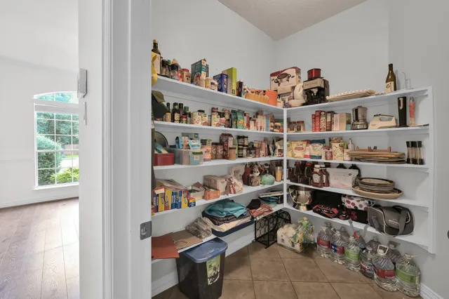 $3,800 | 4770 Jackson Square Drive, Conroe, TX 77304