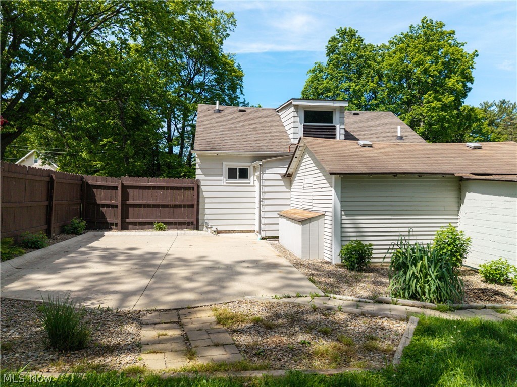 3510 Wadsworth Road Norton, OH 44203 - Photo 6 of 40