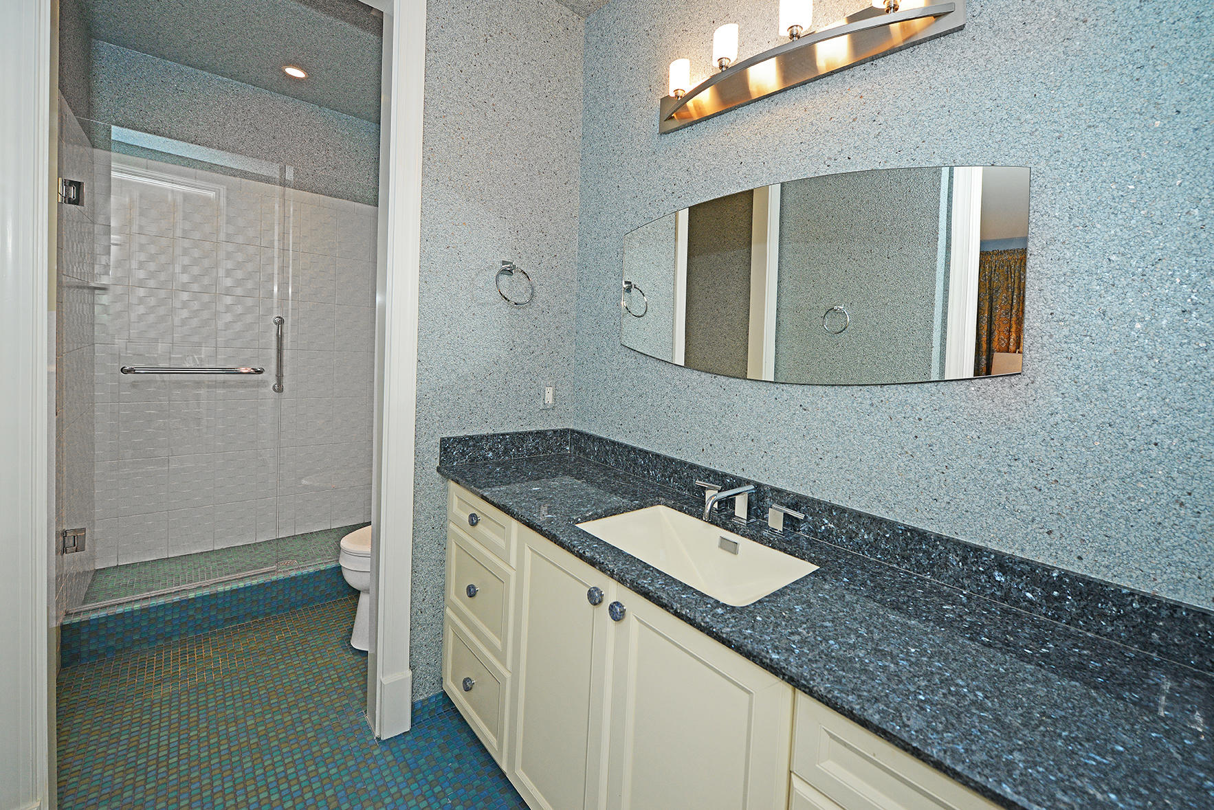 7332 Mandarin Drive Boca Raton, FL 33433 - Photo 32 of 44 Guest Bath