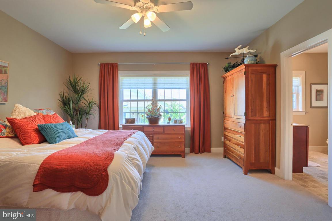 129 Winterberry Court Lititz, PA 17543 - Photo 8 of 29