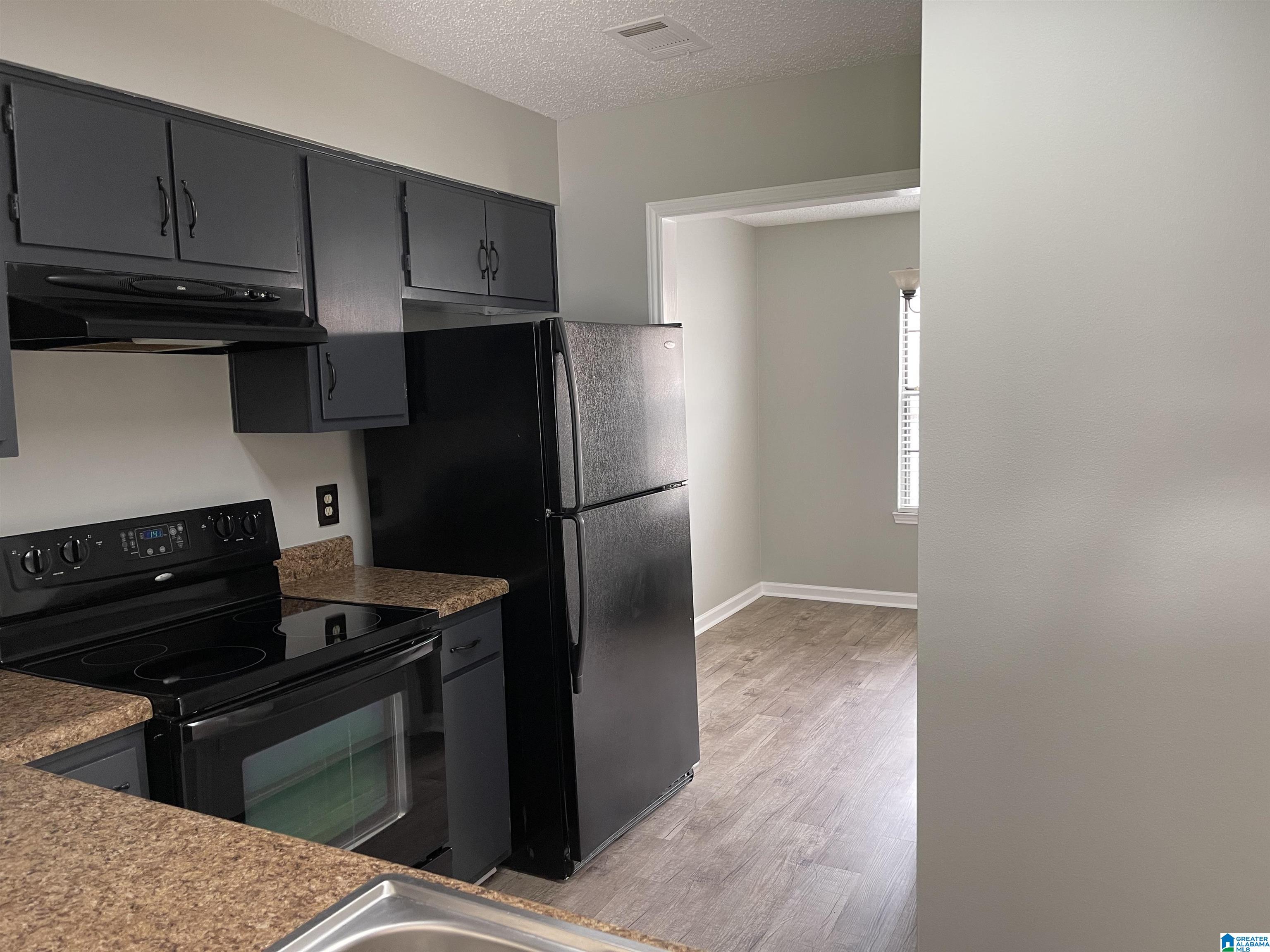 1319 Applegate Drive Alabaster, AL 35007 - Photo 2 of 5