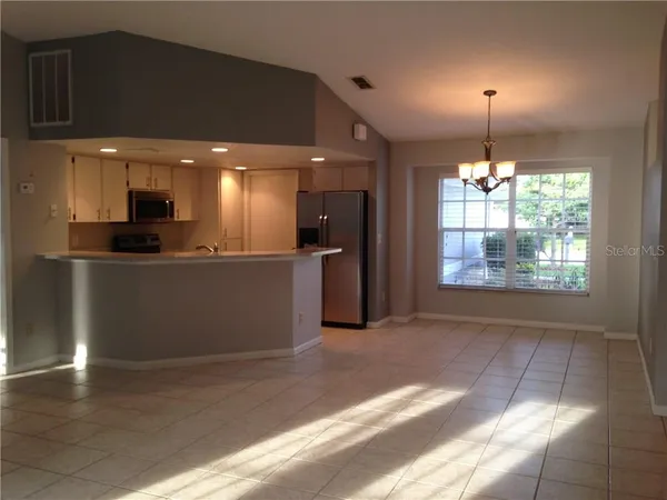 $2,550 | 1927 Cheney Court, Lutz, FL 33549