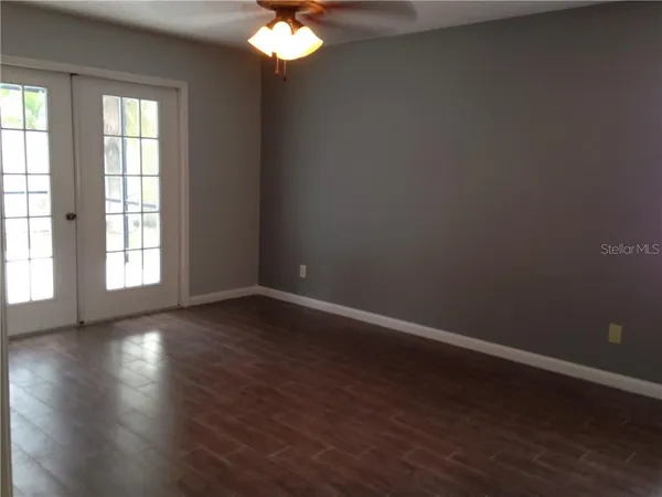 $2,550 | 1927 Cheney Court, Lutz, FL 33549