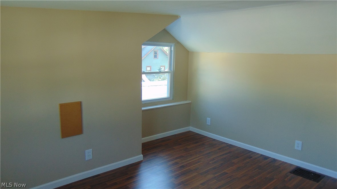 34090 Roberts Road Eastlake, OH 44095 - Photo 32 of 42
