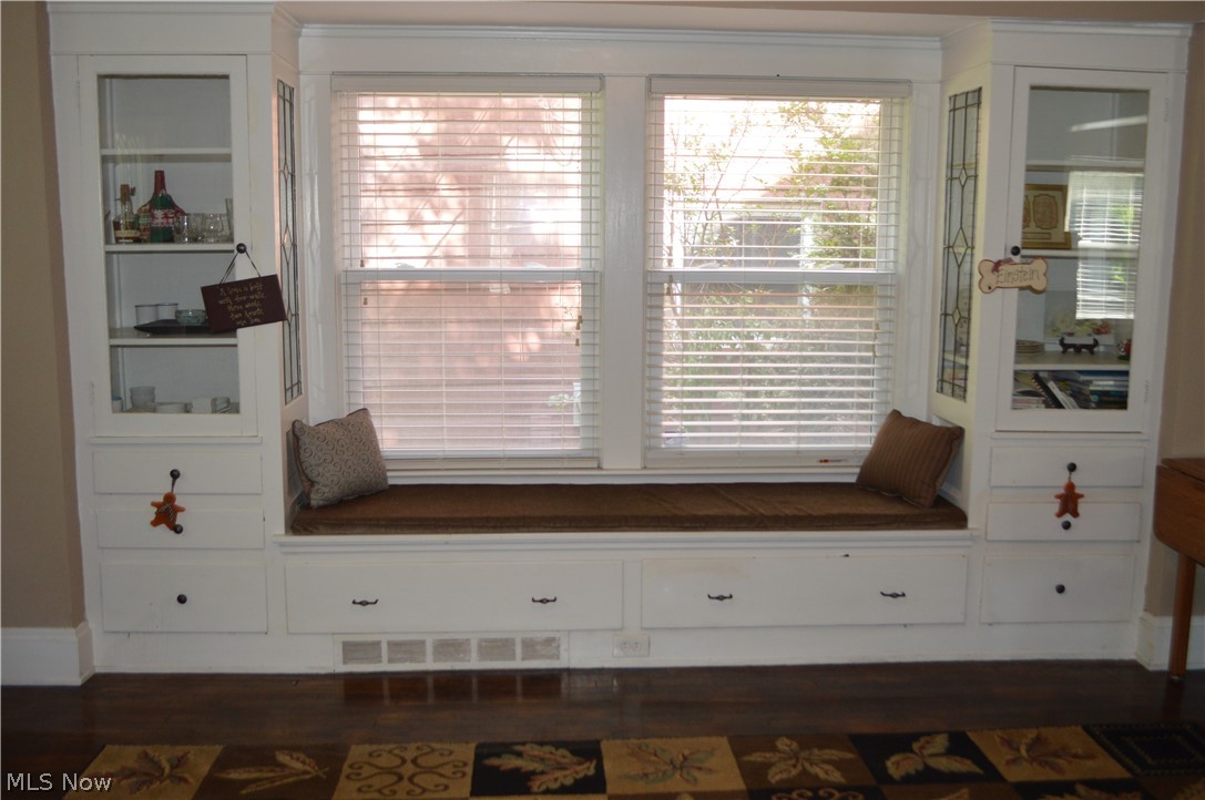 2976 East Overlook Road Cleveland, OH 44118 - Photo 9 of 34 Gallery Image 9