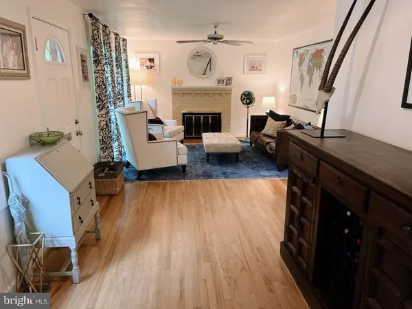 $4,600 | 5885 9th Road North, Arlington, VA 22205