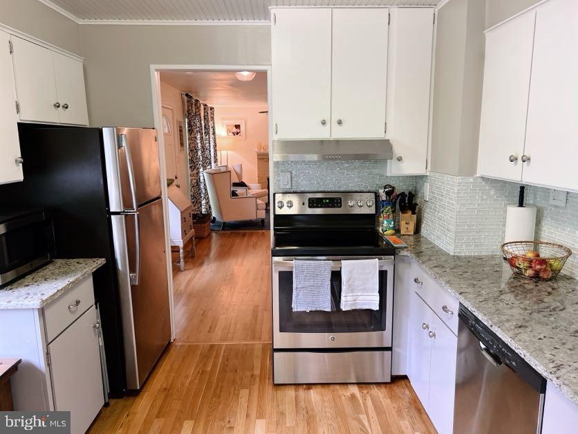 5885 9th Road North Arlington, VA 22205 - Photo 9 of 48 Modern kitchen with sleek appliances.