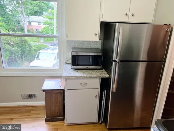 $4,600 | 5885 9th Road North, Arlington, VA 22205