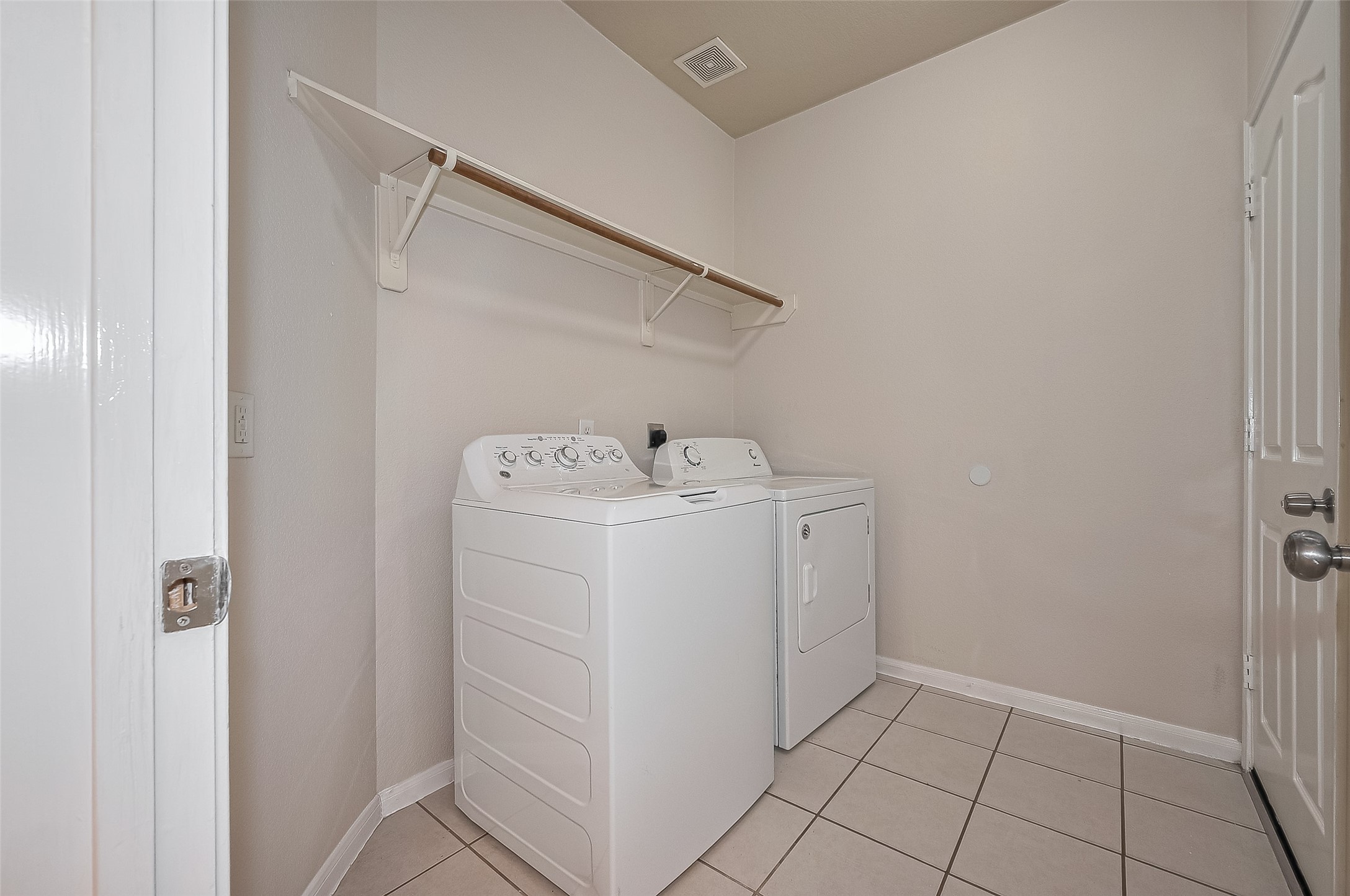 21406 Rioja Bluff Lane Katy, TX 77449 - Photo 13 of 41