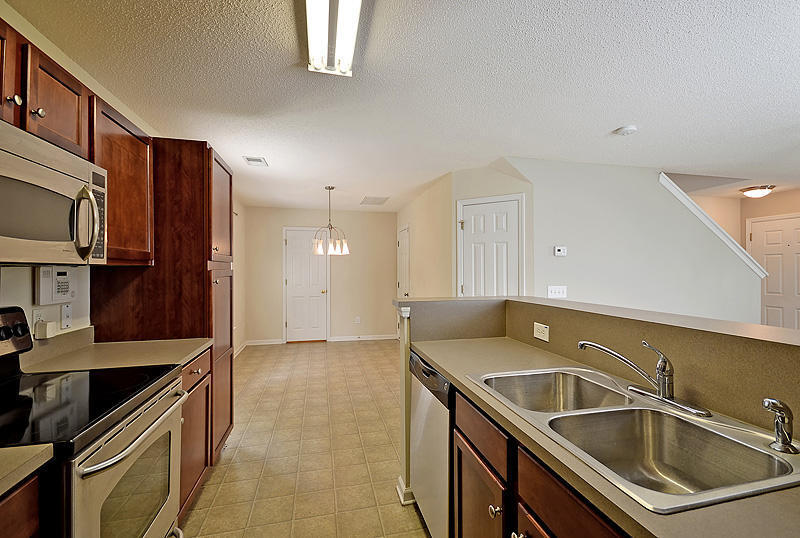 1004 Deerberry Road Goose Creek, SC 29445 - Photo 11 of 21 20150910161121558080000000-o