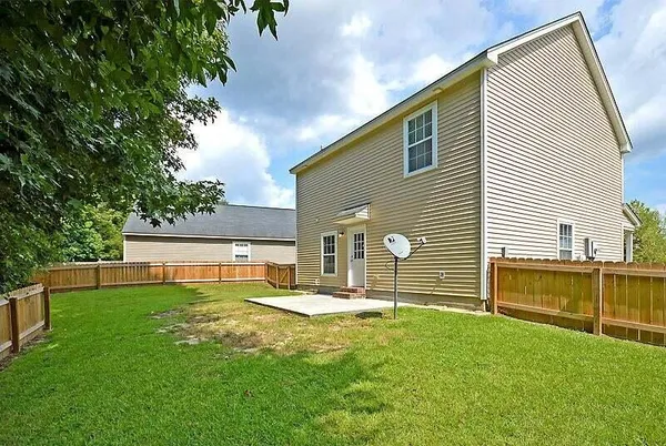 $2,200 | 1004 Deerberry Road, Goose Creek, SC 29445
