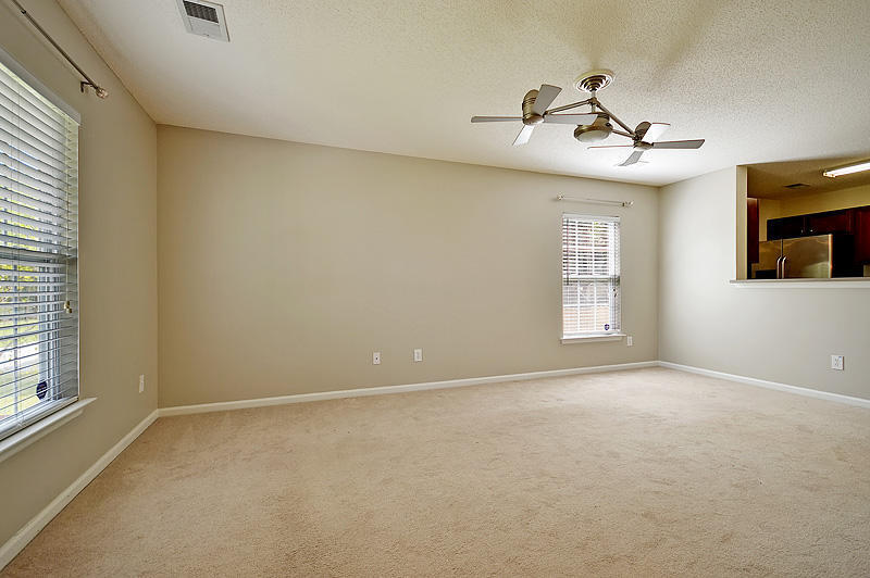1004 Deerberry Road Goose Creek, SC 29445 - Photo 4 of 21 20150910161110643873000000-o