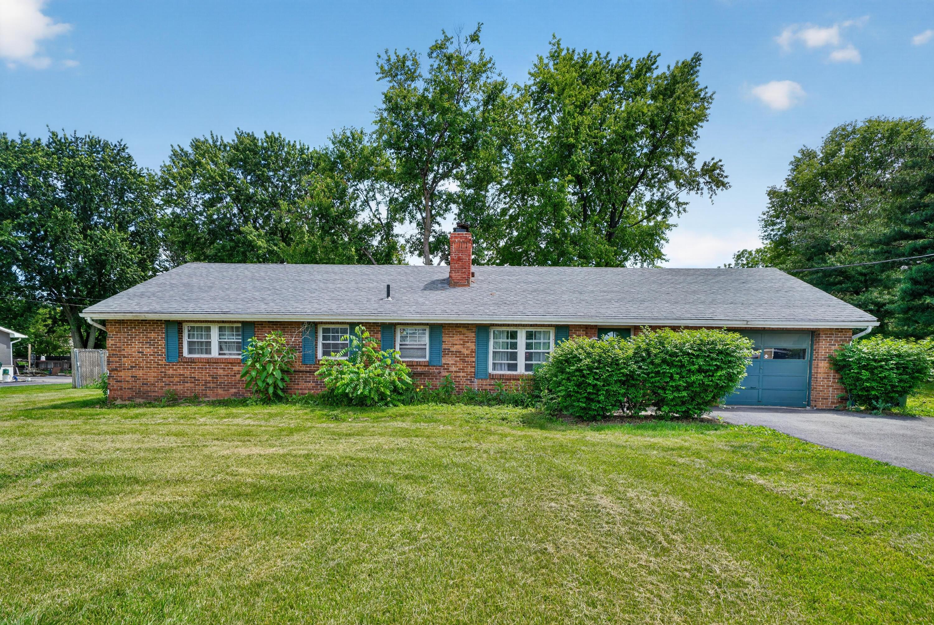 589 Park Road Columbus, OH 43085 - Photo 1 of 30