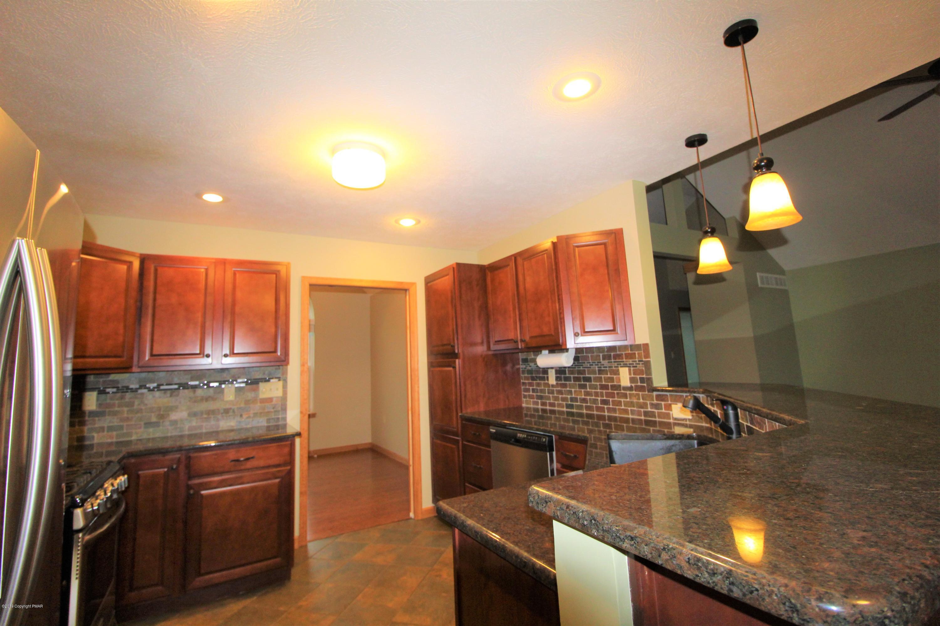 28 Cedar Grove Road Albrightsville, PA 18210 - Photo 11 of 39 IMG_0574
