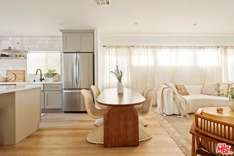 $1,549,000 | 2831 South Corning Street, Los Angeles, CA 90034