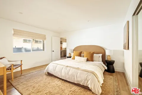 $1,549,000 | 2831 South Corning Street, Los Angeles, CA 90034