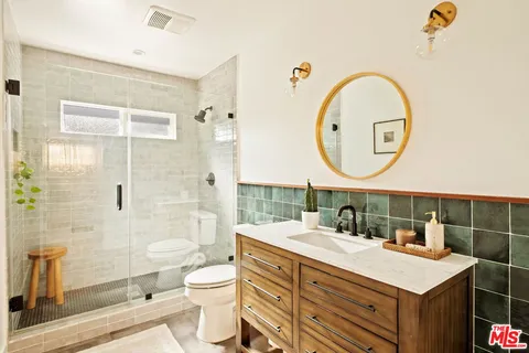 $1,549,000 | 2831 South Corning Street, Los Angeles, CA 90034