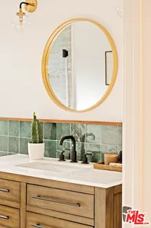 $1,549,000 | 2831 South Corning Street, Los Angeles, CA 90034