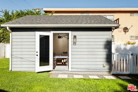 $1,549,000 | 2831 South Corning Street, Los Angeles, CA 90034