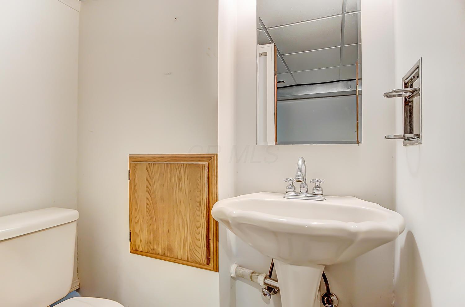 3367 Maize Road Columbus, OH 43224 - Photo 28 of 36 Gallery Image 28