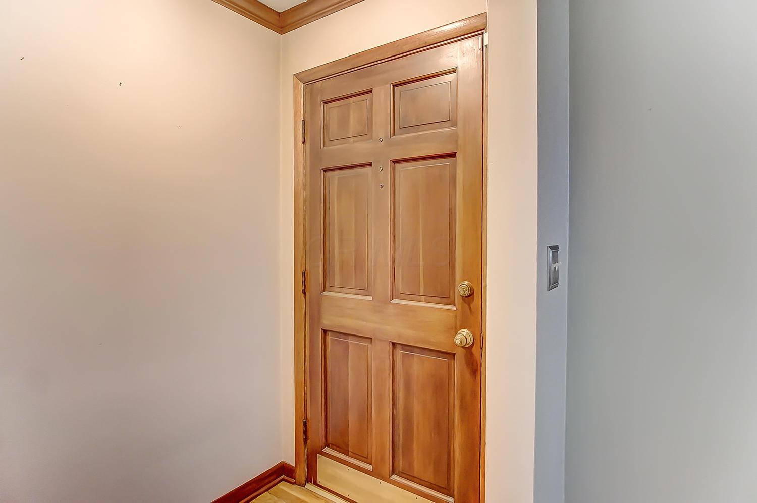 3367 Maize Road Columbus, OH 43224 - Photo 4 of 36 Gallery Image 4