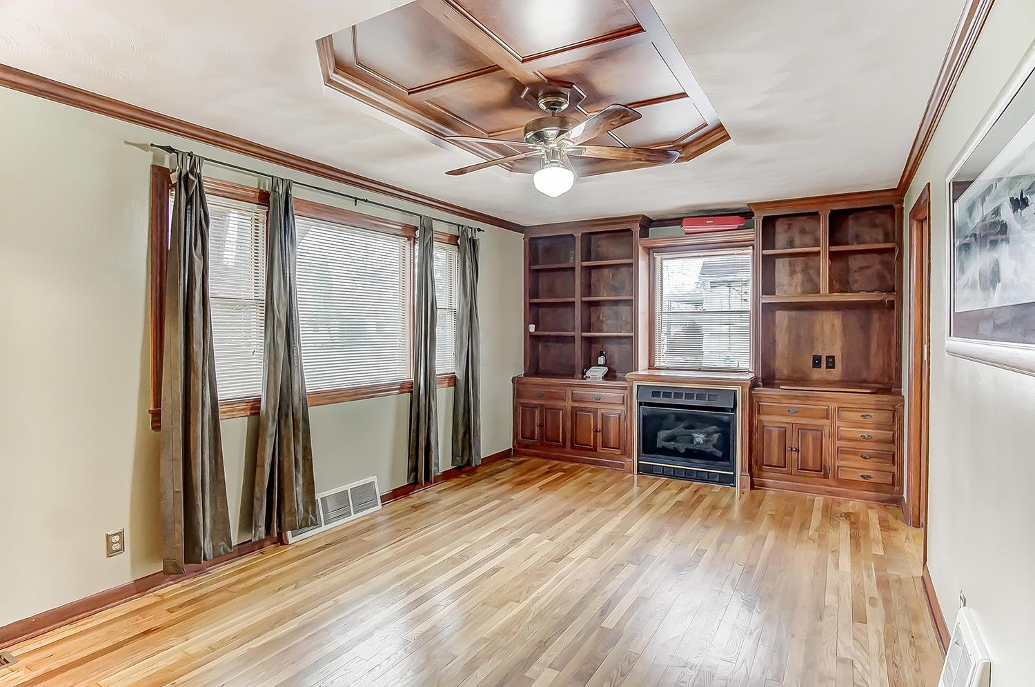 3367 Maize Road Columbus, OH 43224 - Photo 5 of 36 Gallery Image 5