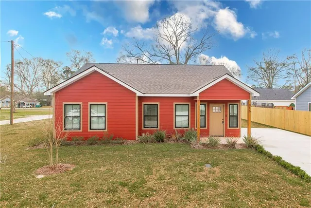 $129,000 | 816 Pine Street, Bogalusa, LA 70427