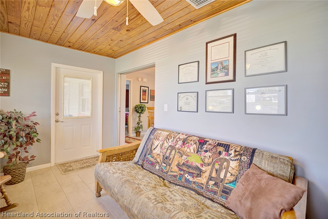 102 Mango Road Northeast Lake Placid, FL 33852 - Photo 23 of 36 Gallery Image 23
