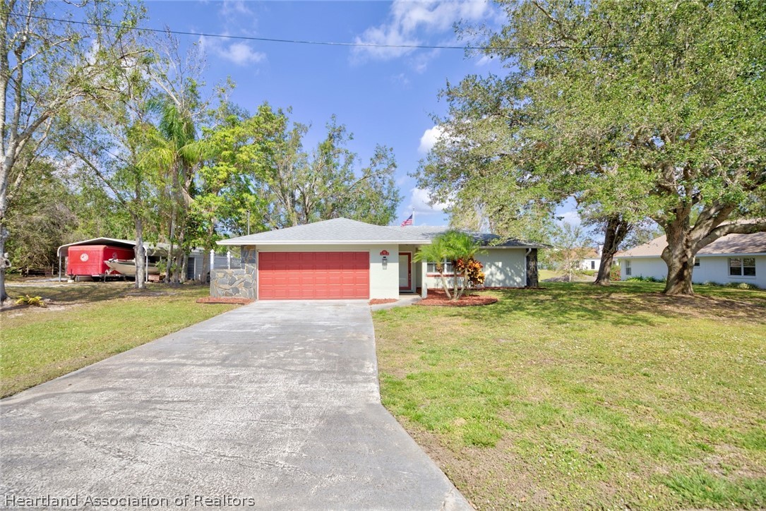102 Mango Road Northeast Lake Placid, FL 33852 - Photo 34 of 36 Gallery Image 34