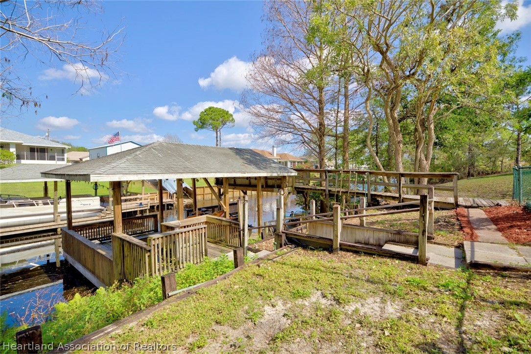 102 Mango Road Northeast Lake Placid, FL 33852 - Photo 10 of 36 Gallery Image 10