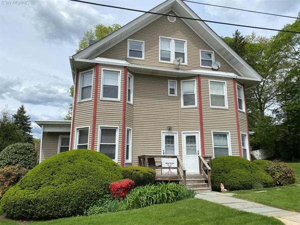 $3,700 | 129 Washington Avenue, Unit 1 SIDE, Pleasantville, NY 10570